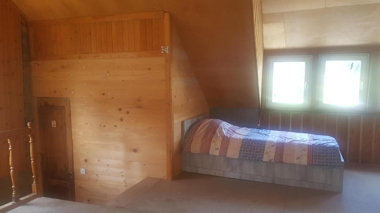 Hostel The Misty Mountains Местия Экстерьер фото