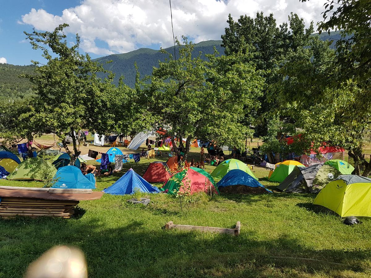 Hostel The Misty Mountains Местия Экстерьер фото