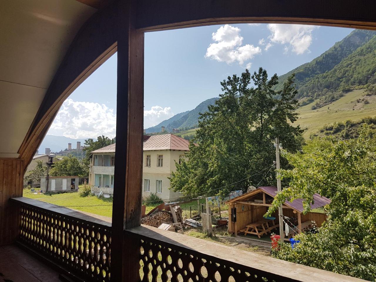 Hostel The Misty Mountains Местия Экстерьер фото