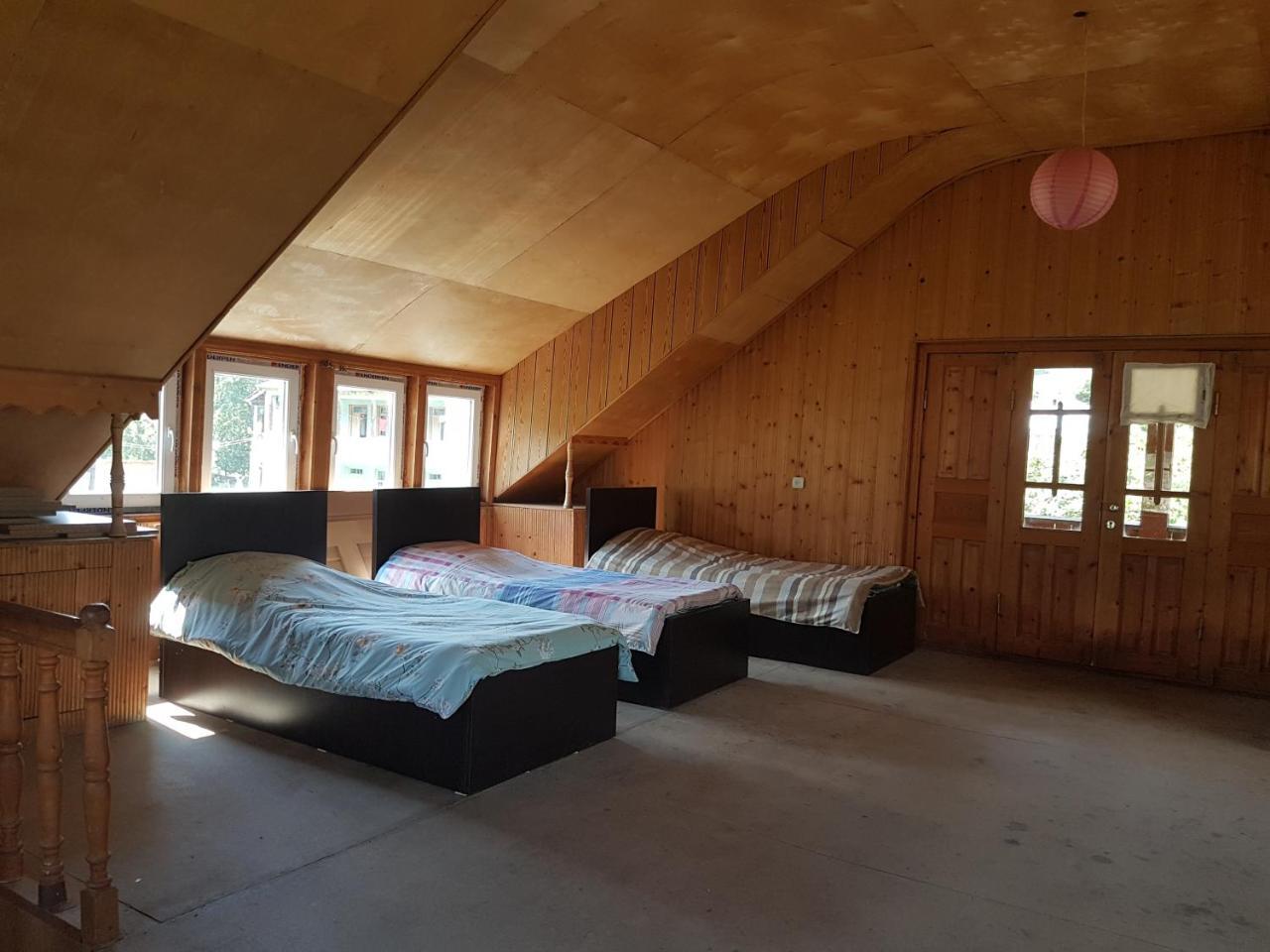 Hostel The Misty Mountains Местия Экстерьер фото